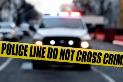 Peninsula cops fatally shoot man carrying replica gun