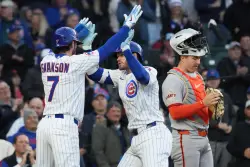 Adames, Chapman commit two errors apiece as SF Giants fall to Cubs